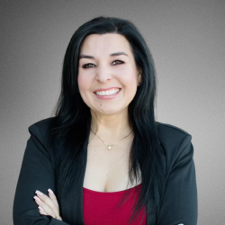 Vicky Gudino